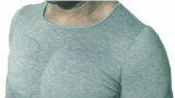 De push-up beha voor mannen: shirt met fake spieren