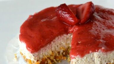 Healthy pelty cheesecake met aardbeien