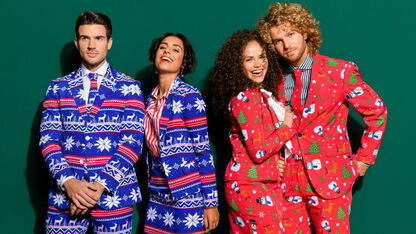 De 'Christmas Suit': met z'n allen in een lekker fout kerstpak aan de kersttafel
