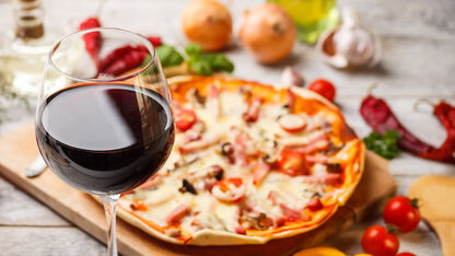 TGIF: Welke wijn past bij welke pizza?