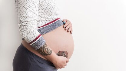 Is een tattoo laten zetten tijdens de zwangerschap gevaarlijk?