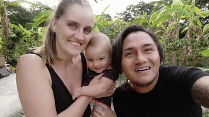 Eke moest bevallen in Ecuador: "vertrouwde gynaecoloog totaal niet"