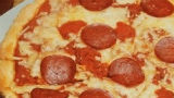 Recept: Pizza salami (+WIN!)