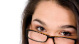 10 gouden make-up tips voor brillendraagsters