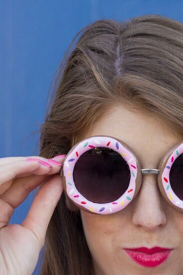 Komst Gastvrijheid Wig DIY: 10 manieren om je zonnebril te pimpen