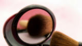 Weg met uitgelopen make-up! 