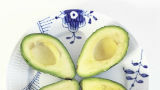 Zo bewaar en snijd jij avocado's het beste 