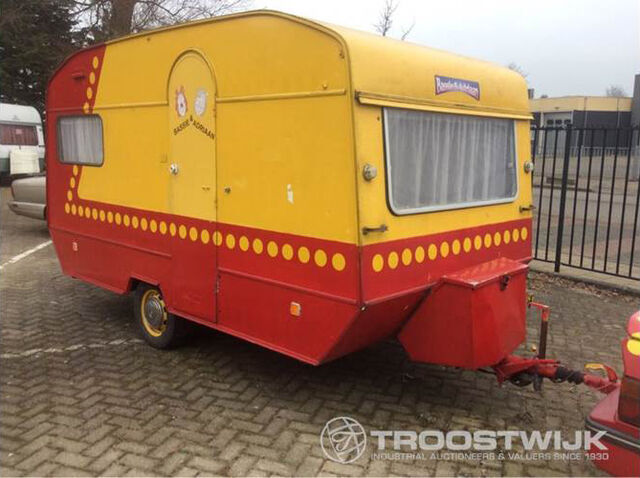 bassie & adriaan caravan auto