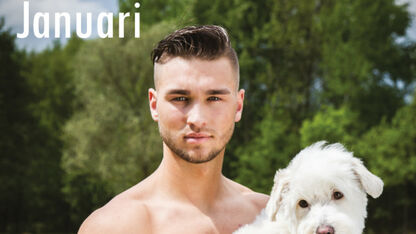 Te cute: deze kalender met hete mannen en schattige hondjes wil je hebben