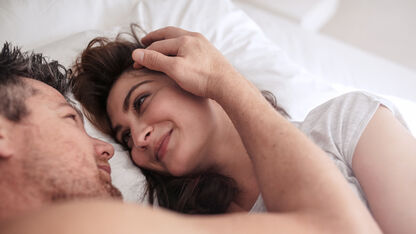 Een slechte adem wanneer je wakker wordt: hoe komt dat?