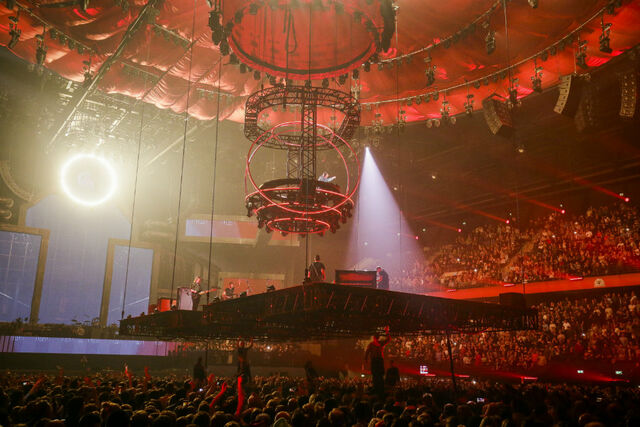 Vliegende Vrienden van Amstel Live