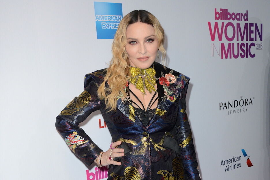 Ork, ork, ork: Madonna doet beautybehandeling met een...