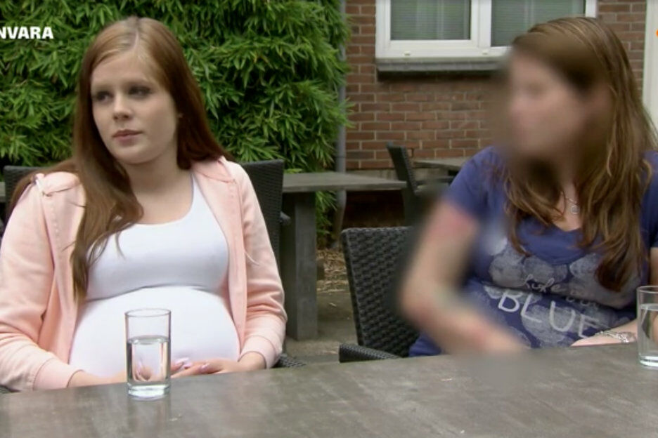 Moeder (35) en dochter (18) samen zwanger in Vier Handen op Een Buik