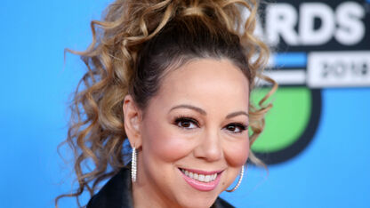 Mariah Carey is vandaag jarig, maar er is iets raars aan de hand met haar leeftijd