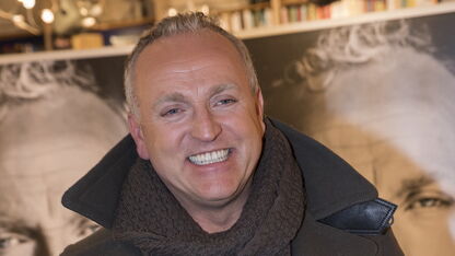 Shock: 'Gordon heeft zijn ex met een mes bedreigd'