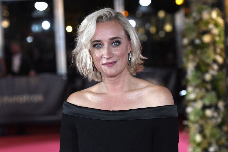 Zien: Eva Jinek straalt met haar babybuik