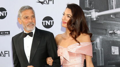 Heftige klap: Beelden ongeluk George Clooney online te zien