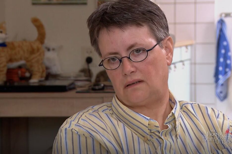 Kijkers smullen van ruziereünie van Conny en Tilly in Mr Frank Visser