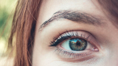 Waarom je nóóit wimperserum moet gebruiken