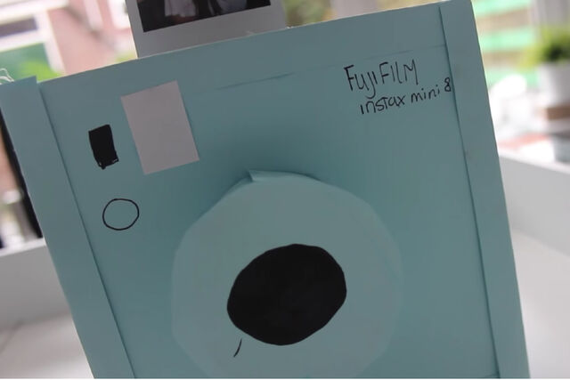 sinterklaas surprise idee polaroid camera
