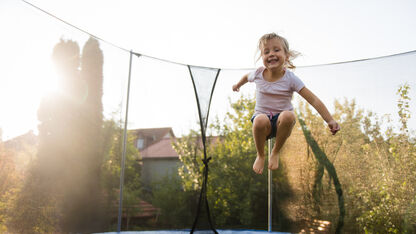 Aanbieding van de dag: dikke korting op trampolines bij Bol.com