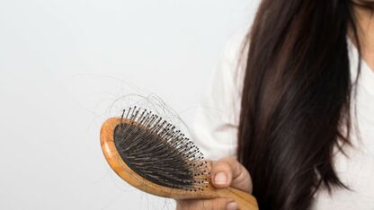Yuck: waarom je haarborstel nu een schoonmaakbeurt nodig heeft