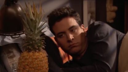 Mysterie opgelost! Hier komt Teds ananas uit How I Met Your Mother vandaan