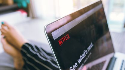 Hoe handig: met Netflix Party kun je synchroon netflixen met je vrienden