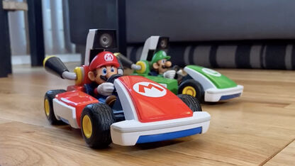 Met dit nieuwe Mario Kart-spel kun je karten in je eigen woonkamer!