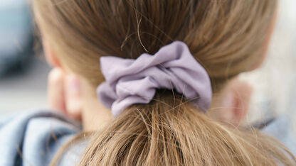 VIDEO: Zelf scrunchie maken zonder naaimachine