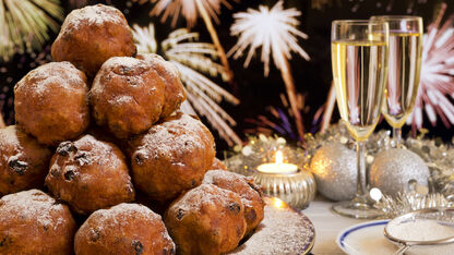 YUM! Zo maak je oliebollen met chocolade en salted caramel