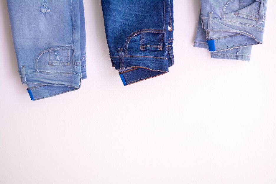 Jeans te groot? Met deze makkelijke tips maak je ze op maat