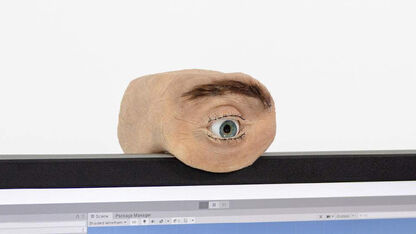 Lekker griezelen: deze webcam is een levensecht oog
