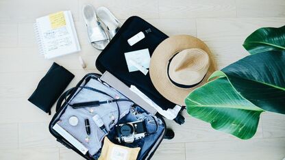 12 items die je altijd in je handbagage moet hebben als je gaat vliegen