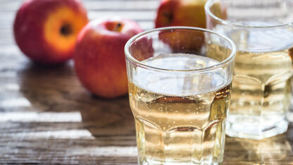 Elke dag een glas appelazijn drinken? Dit is waarom je dat (niet) wil doen