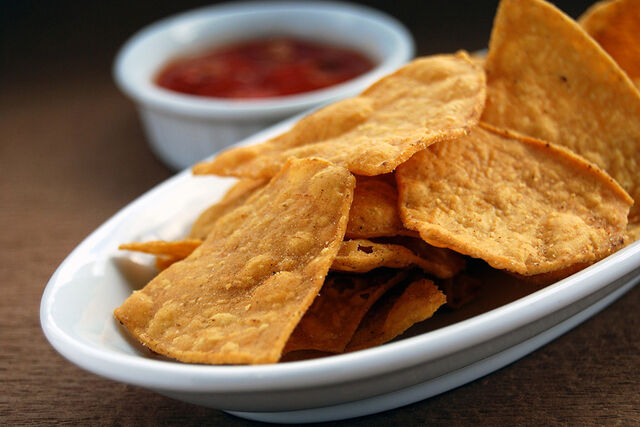 zelfgemaakte tortillachips