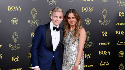 FOTO: Donny van de Beek en Estelle Bergkamp krijgen hun eerste kindje!