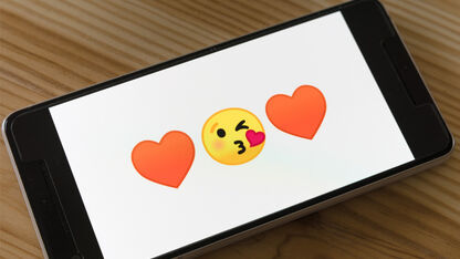 Flirten via appjes? Dit moet jij sturen aan je lover volgens hun sterrenbeeld