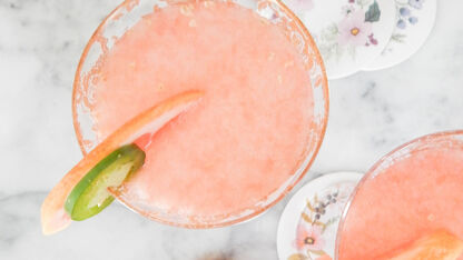 Zin in een zomers drankje? Deze frisse cocktail met Fanta wil je proeven!