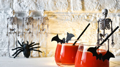 Deze spooky cocktails zorgen voor een geslaagde Halloween