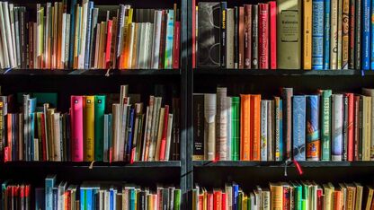 8 boeken die niet mogen ontbreken in jouw boekenkast