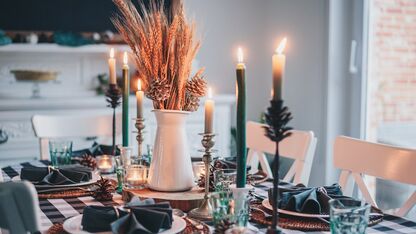 Kerstdecoratie: dit zijn de mooiste items om de kersttafel mee te versieren