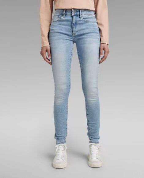 valentijnsdag outfit comfortabele date skinny jeans