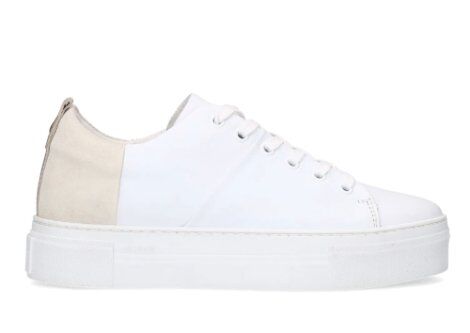 valentijnsdag outfit comfortabele date sneakers