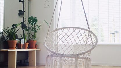 4 tips om rekening mee te houden als je een hangstoel in huis wilt