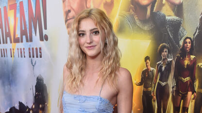 The Hunger Games-actrice Willow Shields post eigen naaktfoto na chantage en afpersing
