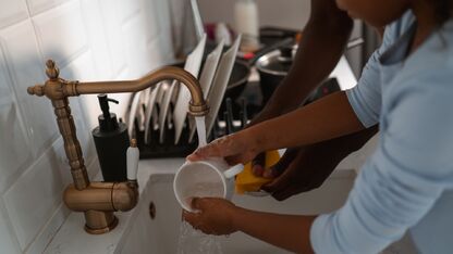 5x keukenvoorwerpen die je beter niet in de vaatwasser kunt stoppen