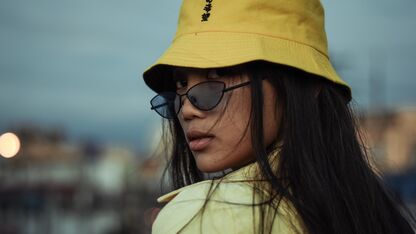 10 bucket hats om je hoofd koel te houden