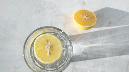 Werkt elke dag hot lemon water drinken echt?