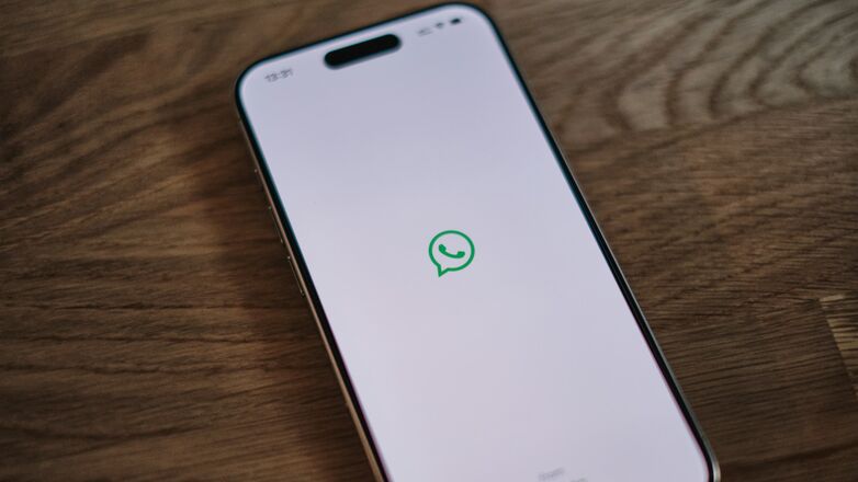 Vrouw in shock na per ongeluk lezen van de groepschat van haar man: ‘Had ik maar nooit gekeken’